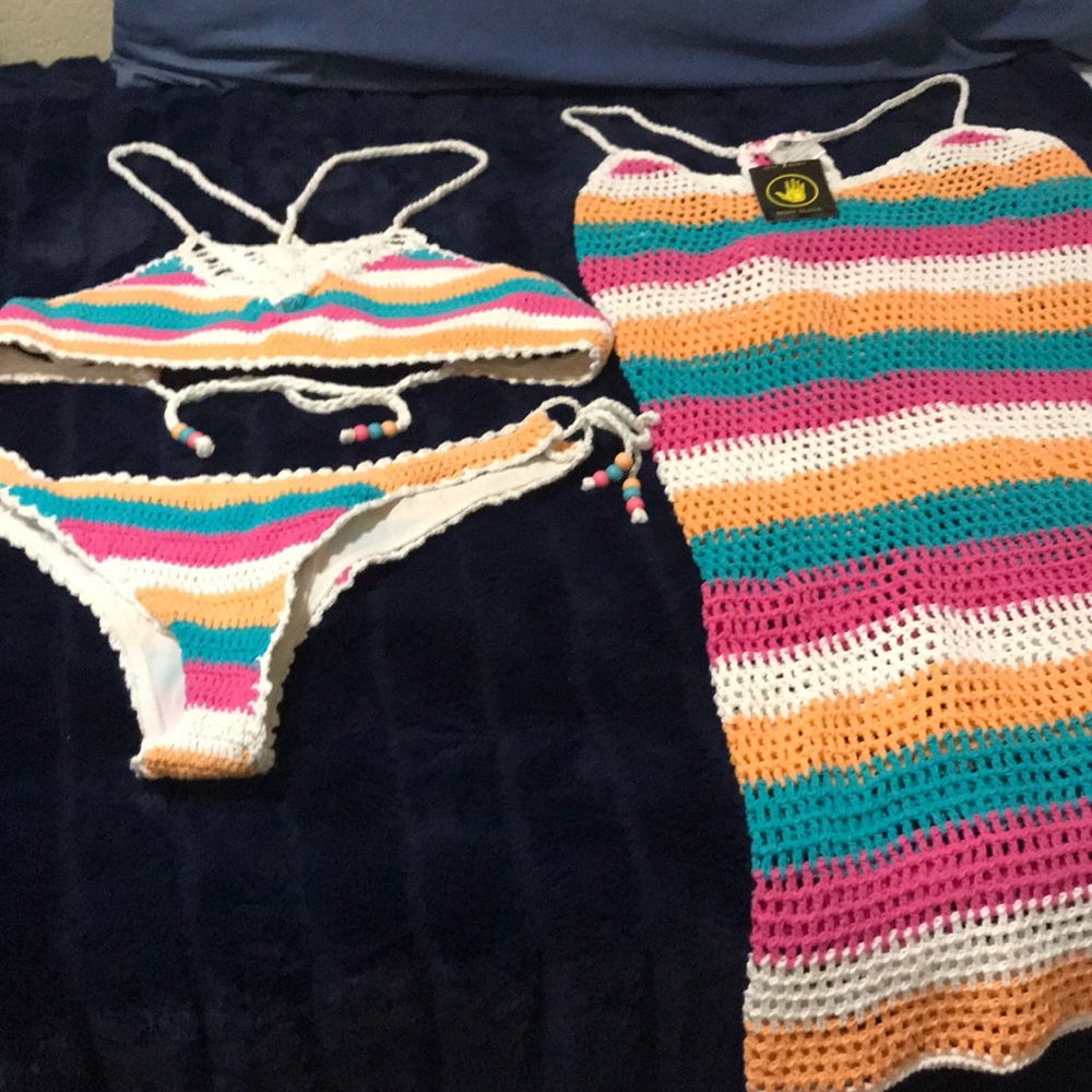 Body glove bikini set/cover up